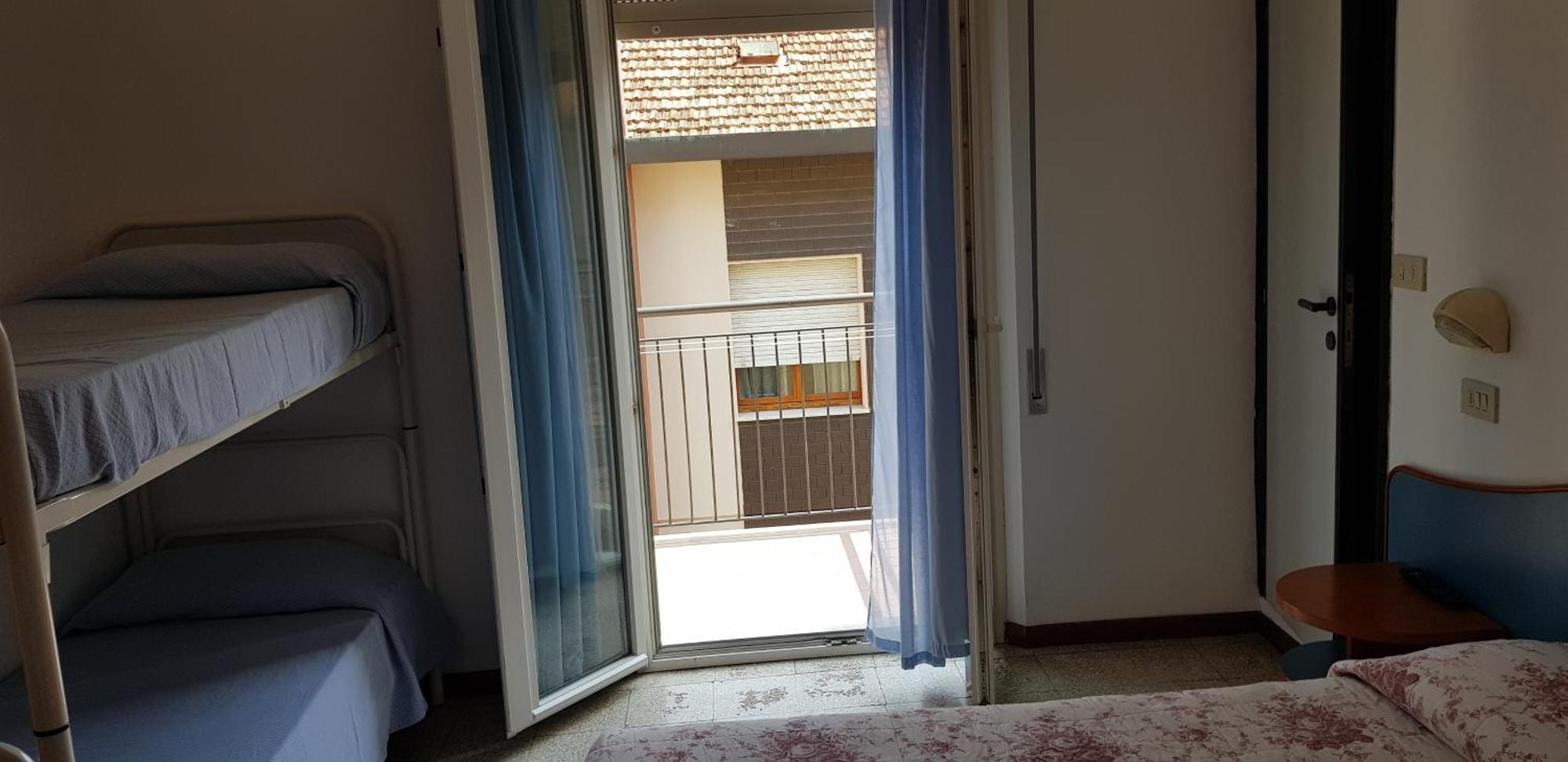 B&B Villa Rocchi Rimini Bagian luar foto